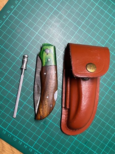 folding knife.