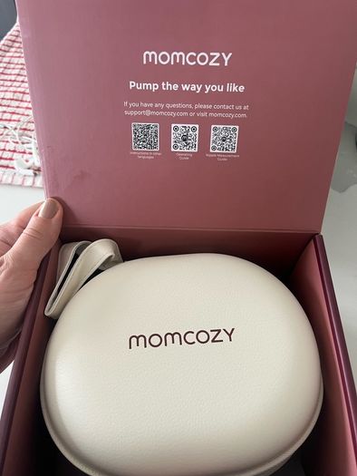 Momcozy M6 breast pump
