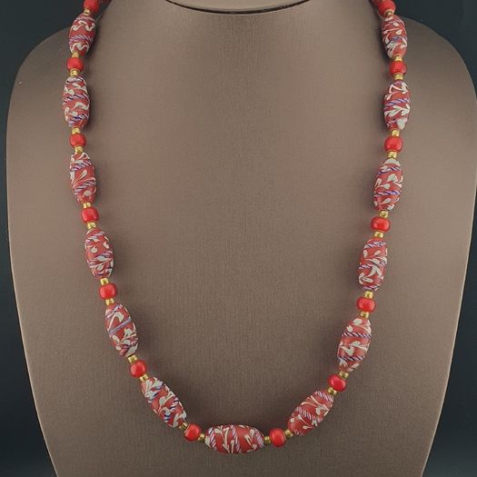 Antique Venetian Style Feather Desgin & Venetian Red WhiteHeart Glass Beads Necklace