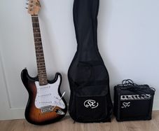 SX SE1 Electric Guitar Pack 3/4 Size with 10 Watt Amp