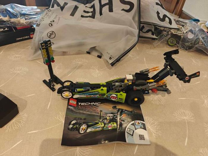 LEGO Technic Dragster 42103 (2-in-1 Set) Complete with Manual
