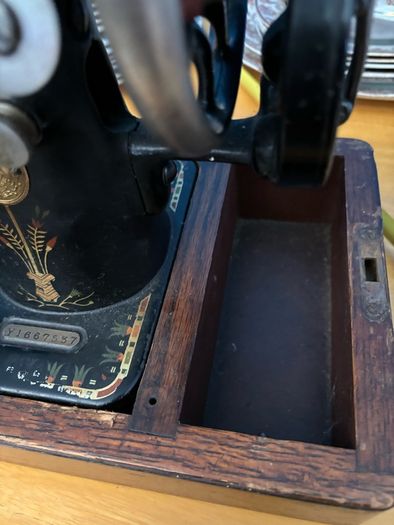 Singer Sewing Machine