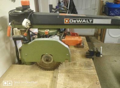 Radial arm saw