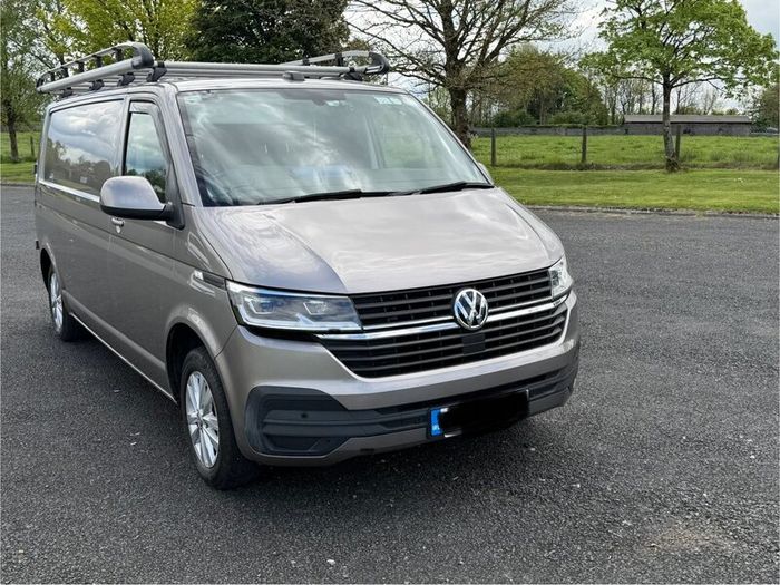 Volkswagon Transporter LWB 2023 Highline