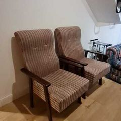 2x arm chairs