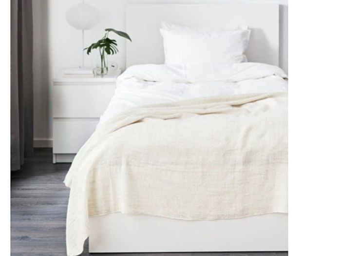 Brand Ikea Gurli Throw- Colour - White  & Beige - Size - 180cm x 120cm