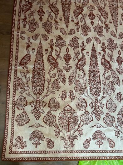 large area rug (new)