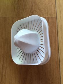 2 in 1 Orange/Grapefruit and Lemon Squeezer