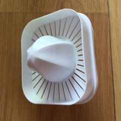 2 in 1 Orange/Grapefruit and Lemon Squeezer