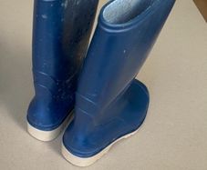 Kids Wellies (size 11)