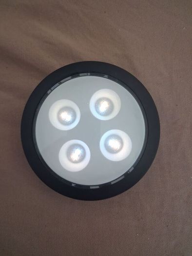 Magnetic wall lights