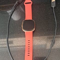 Strap & charger for Fitbit Versa 4