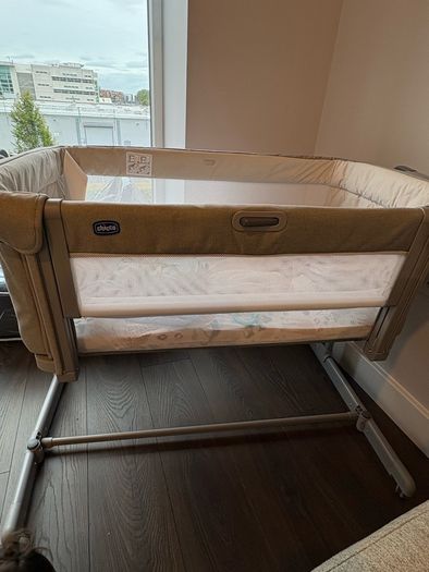 Chicco Next2Me Magic Evo