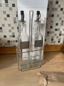 Vinegar and oil dispenser set