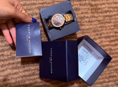 tommy hilfiger watch