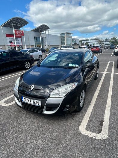 Renault megane coupe 2010
