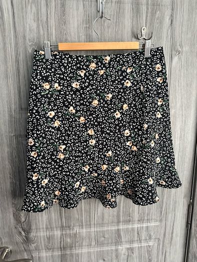 Dunnes Skirt - Medium