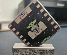 LEGO Star Wars Mandalorian Grogu Lenticular Display Metal Card Coin