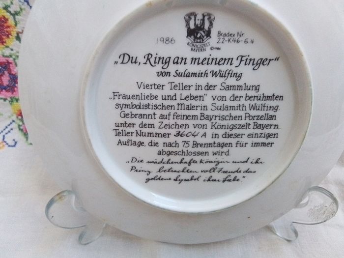 Sulamith Wulfing Vintage Display Plate