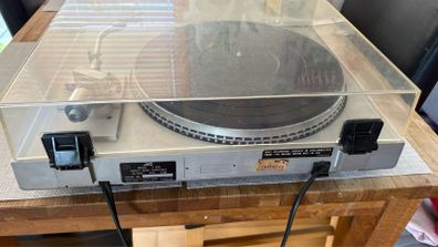 JVC Turntable