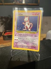 Pokemon Base set Mewtwo Holo 10/102 Near Mint Condition