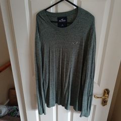 Hollister jumper