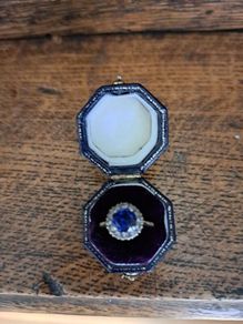 Gold sapphire