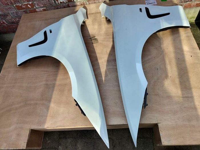 BMW front fender wing 4 series OEM factory white f32 f33 f36