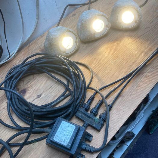 3x low voltage garden lights; 250 lumen, warm white LEDs, 12 metre cable.