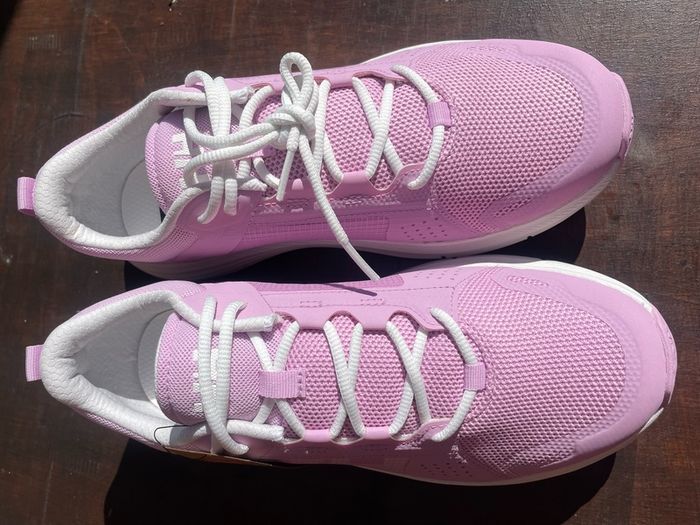 Helly Hansen size 7.5