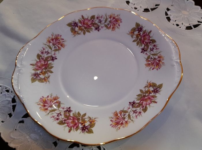 Colclough "Wayside" tea and dinnerware