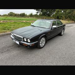 1998 Daimler V8 LWB