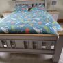 Queen size bed Image 3