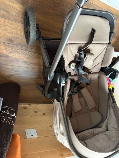 Venicci upline 2 pram for sale