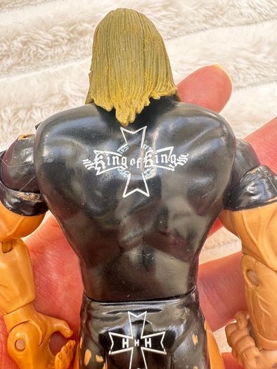 WWE Jakks 2003 Ruthless Aggression TRIPLE H Wrestling Action Figure Used Left hand is too loose  or probably broken something sounds inside like a rattle Please see photos