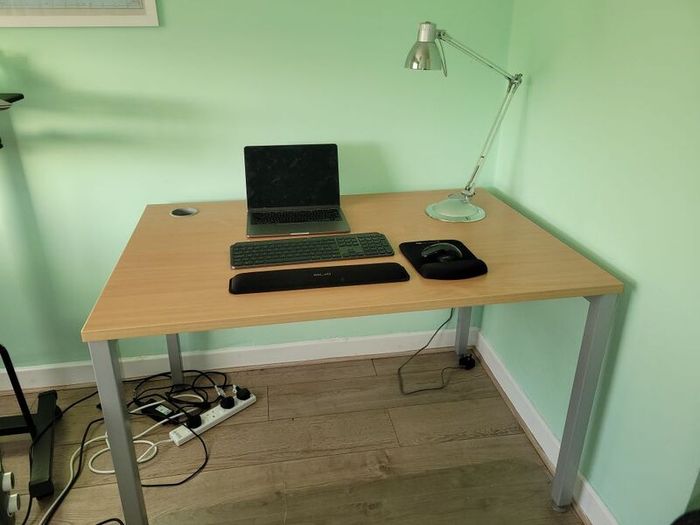 Study / Desk 120cmx80cm