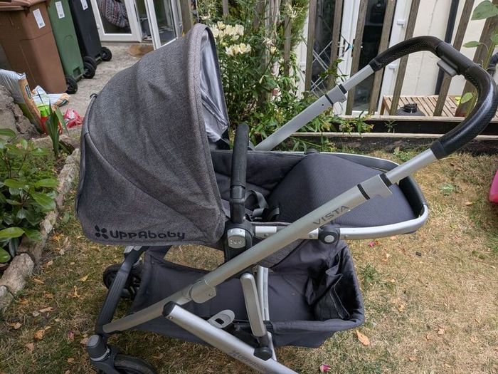 Uppababy Vista V2