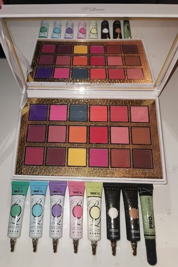 P. Louise Make Up Set