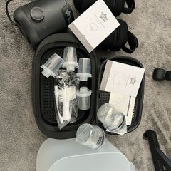 Tommee Tippee Complete Feeding Set, Electric Steam Steriliser with Insulated Bag, Newborn Baby and Easiwarm Bottle Warmer, Black