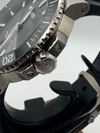 ORIS Titanium AQUIS automatic