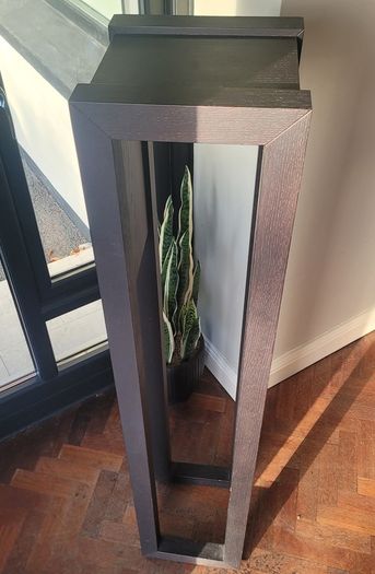 Table/Stand/Pedestal