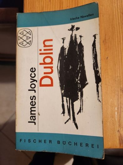 James Joyce Dublin. German Version  By Fischer Boucherei. 1961 First Edition Paperback In Good Condition.