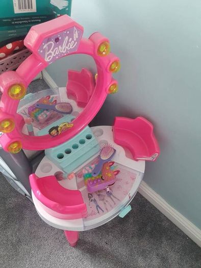 barbie vanity desk