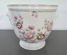 Large Pot/Planter