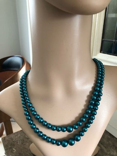 pearl necklace