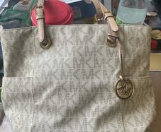 MK tote