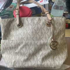 MK tote