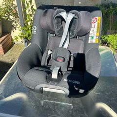 Maxi Cosi Pearl 360 with isofix