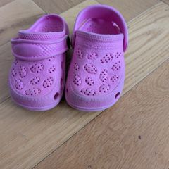 Free Crocs alike