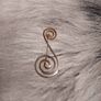 Gold toned Swirl design broach Image 4
